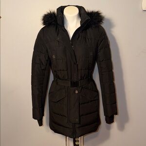 Michael Michael Kors ladies black puffer coat with faux fur trimmed hood. Medium